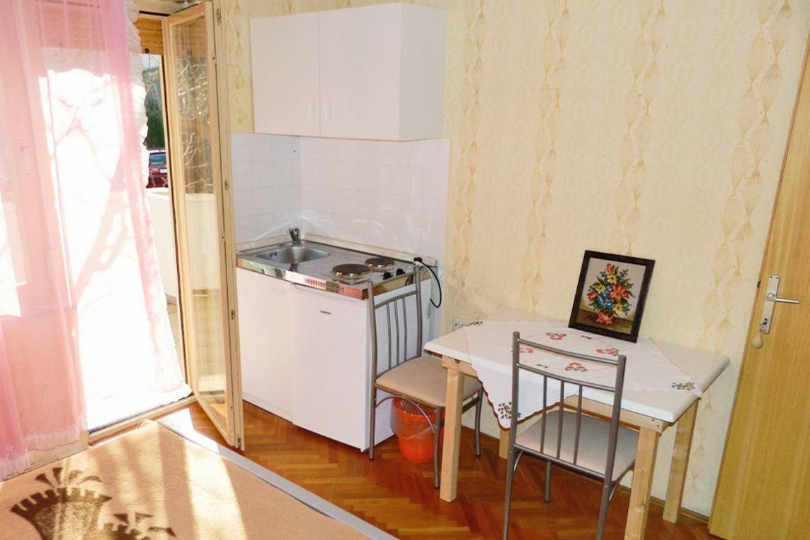 Studio Palit 3195A Екстериор снимка